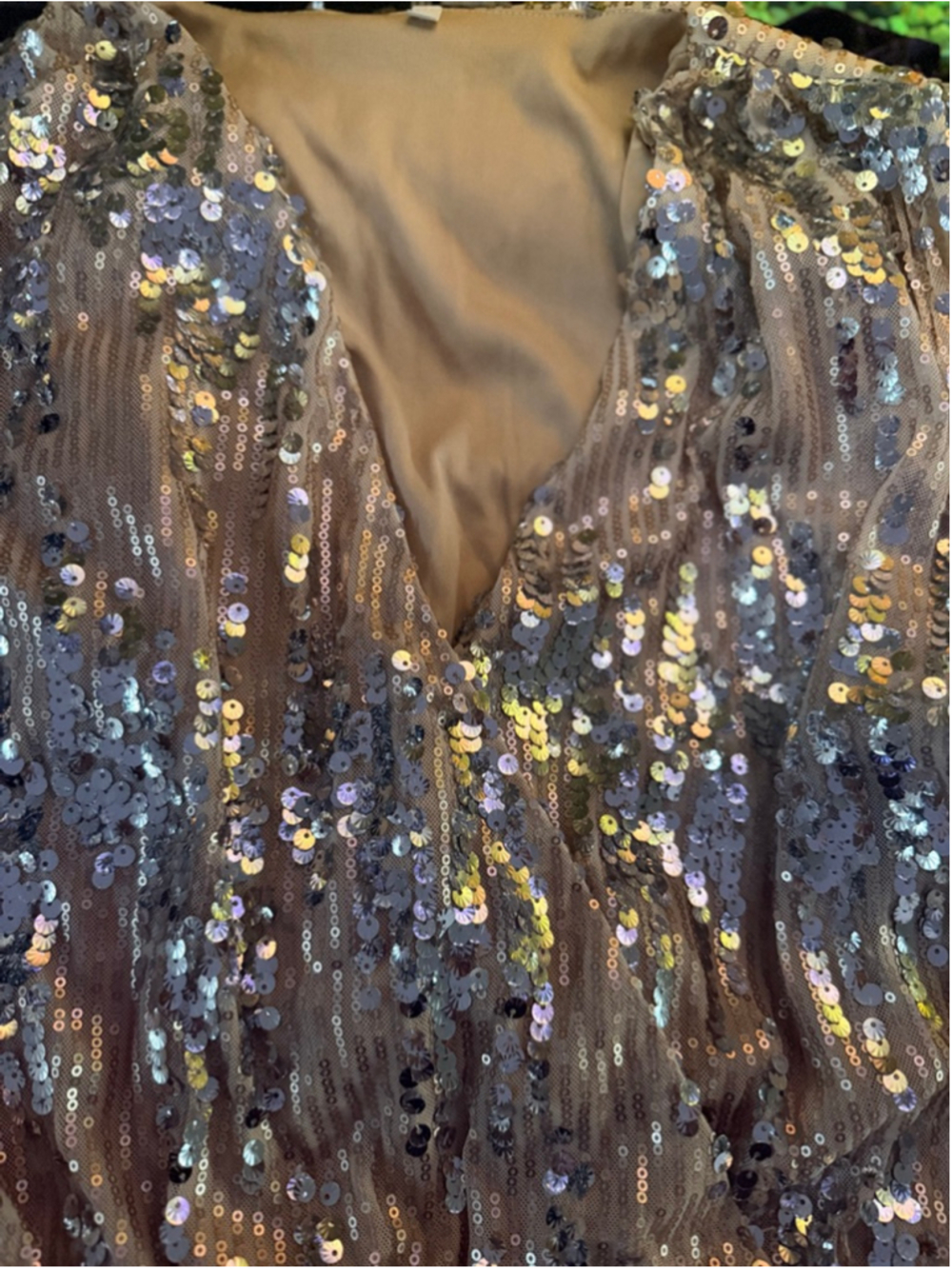 ✨ Gold Sequin Wrap Top Glam Party Blouse Small NYE Vegas Sparkle - Picture 7 of 8